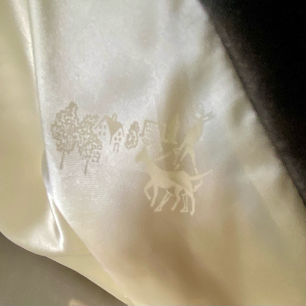 VINTAGE Borgana — Gorgeous Cream and Black Faux Fur Women's Coat— SPECTACULAR ! - Picture 7 of 14